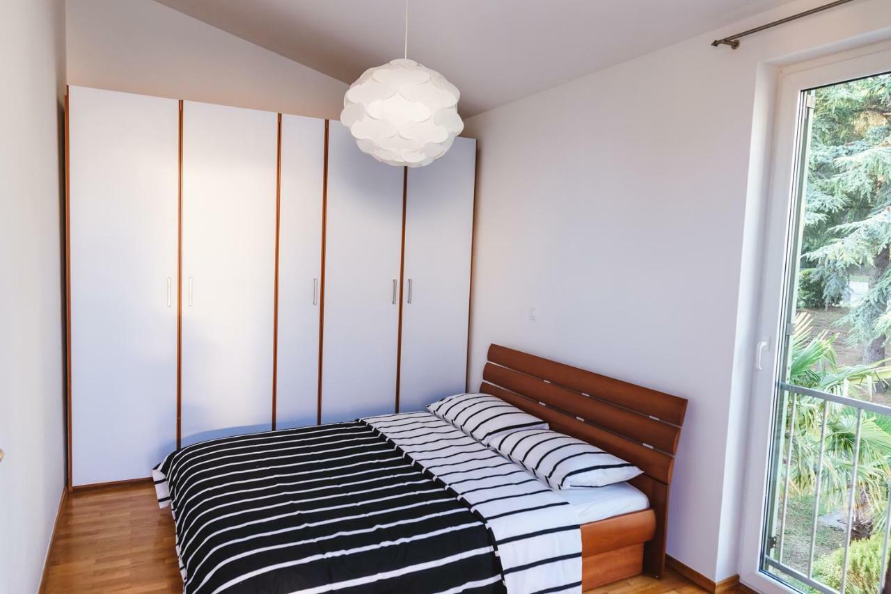 Appartamento Apartma Joy - Private Beach Ancarano Esterno foto